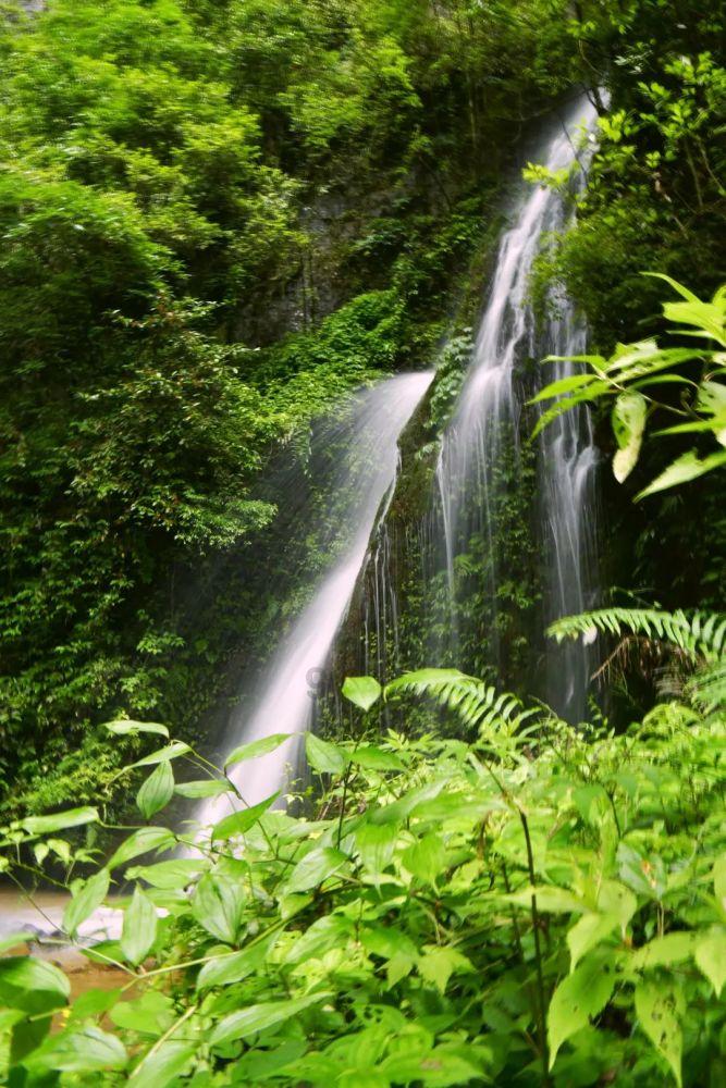 攀登高峰