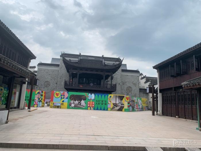 逃离倒影森林